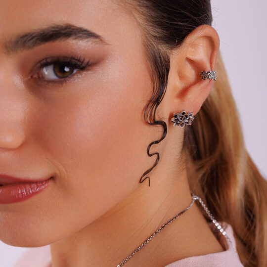 Ear Cuff Dalia Oro Nero