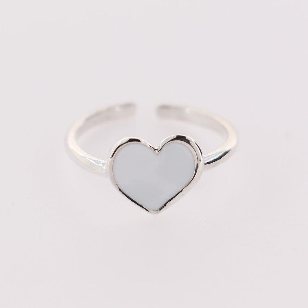 Anello Cuore Con Smalto Bianco